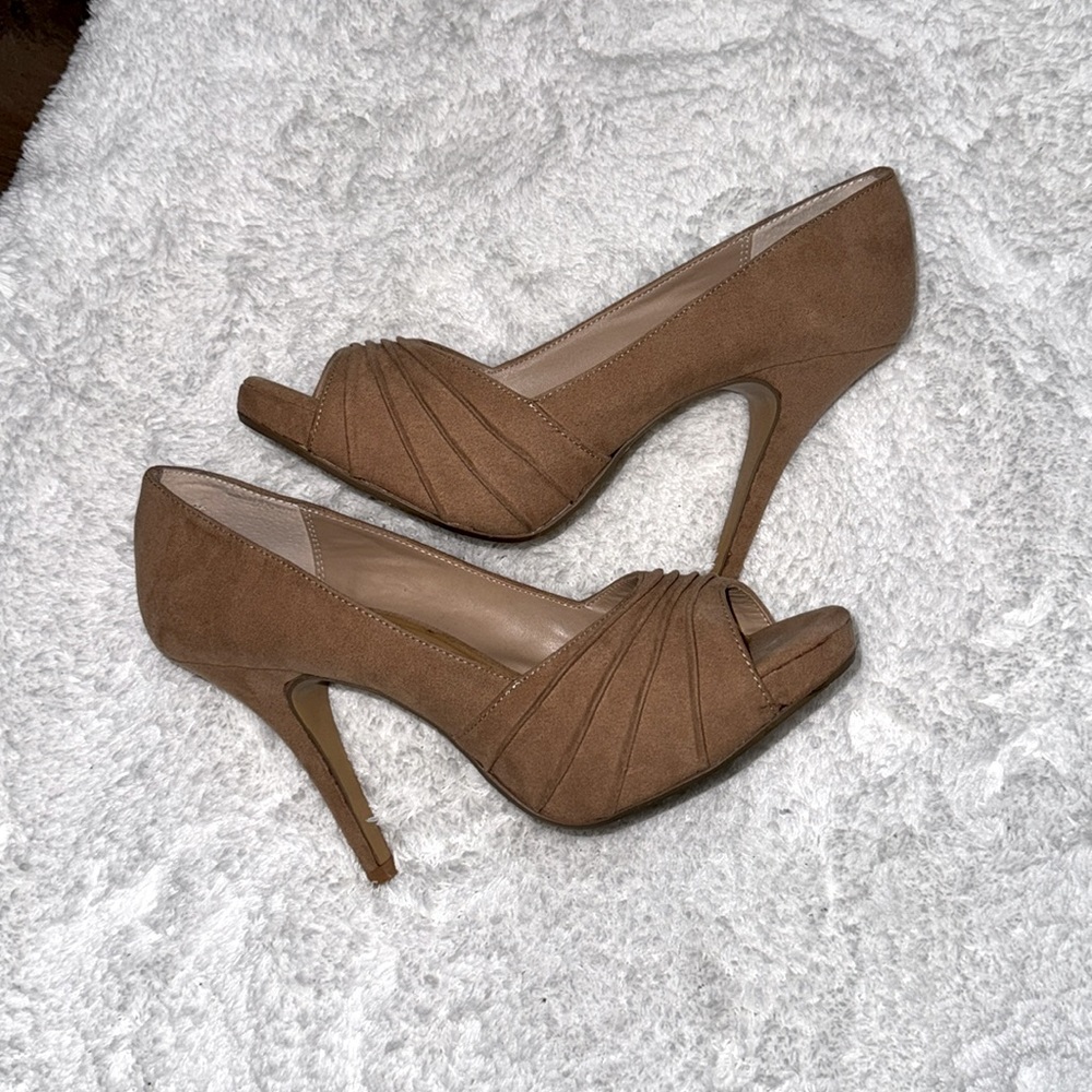 Thalia Sodi Marissabei Camel, sz 8M Color: Camel